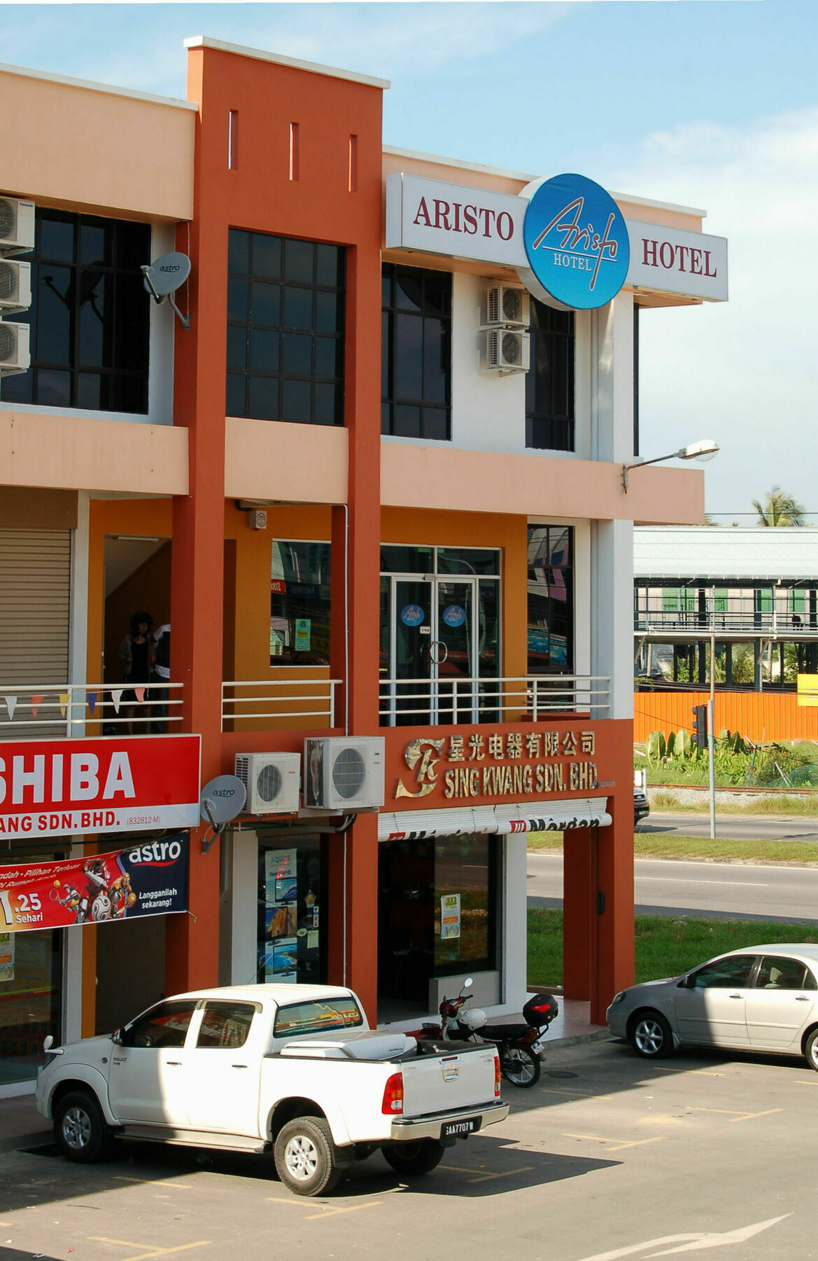 Aristo Hotel Putatan Kota Kinabalu Exterior photo